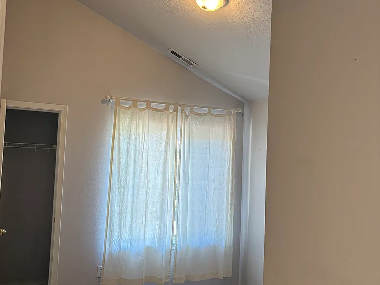 17644 SW Lawton St — Photo 16