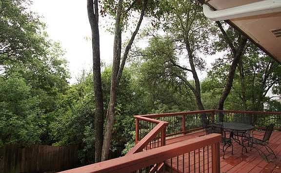 4th image of 4813 Twin Valley Dr