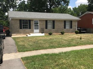 113 E Showalter Dr, Georgetown, KY 40324