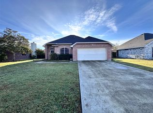 902 Concord St, Forney, TX 75126