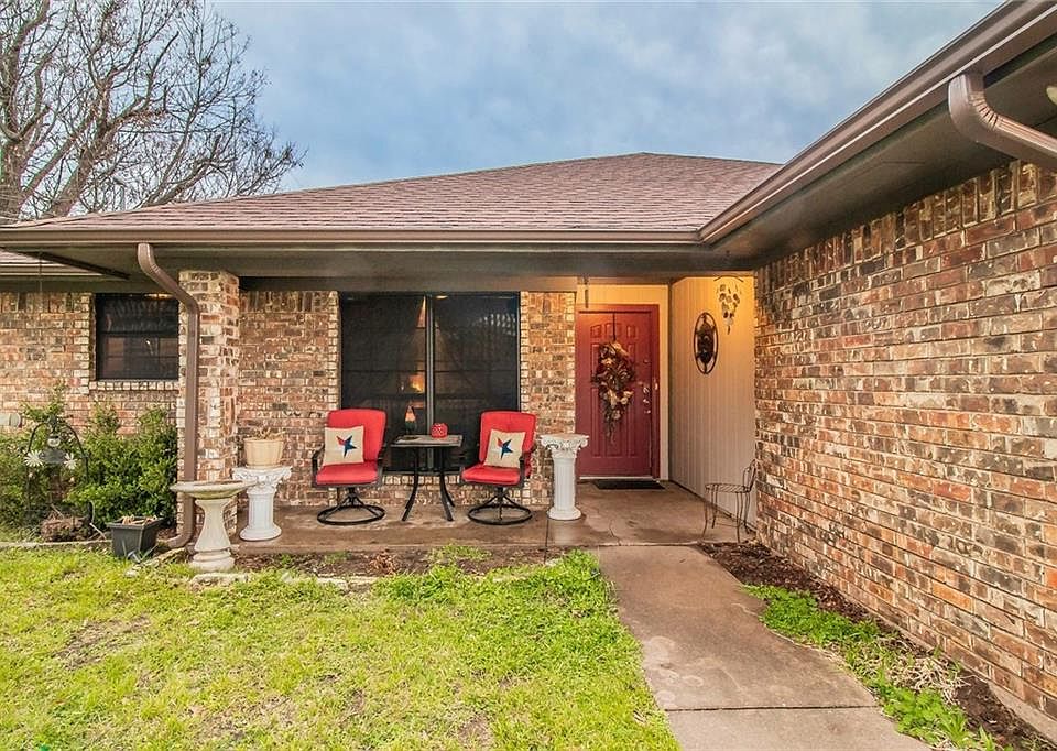 1st image of 3939 Country Meadows Cir