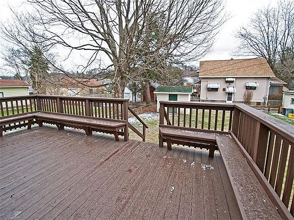2nd image of 404 Vernon St