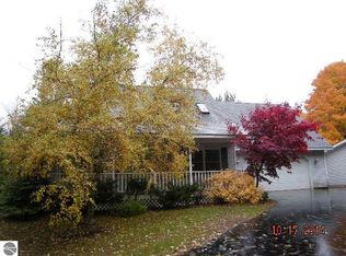 5340 Maple City Hwy, Lake Ann, MI 49650