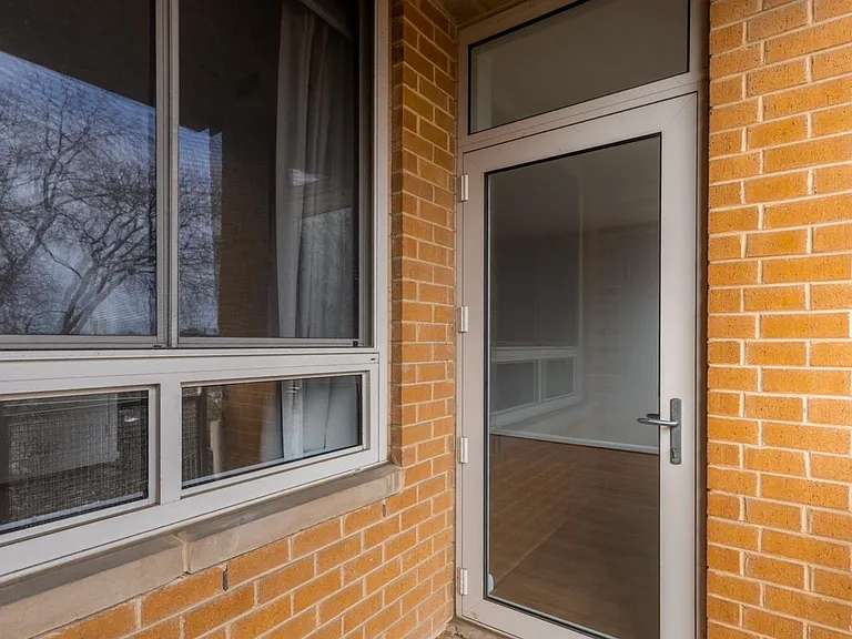 350 G St SW — Photo 26