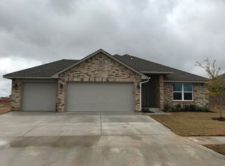 3405 Upland Ridge Dr, Yukon, OK 73099