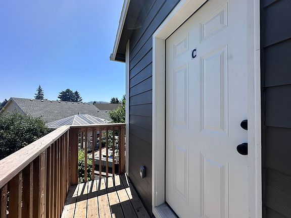 3rd image of 11404 SE Holgate Blvd #C