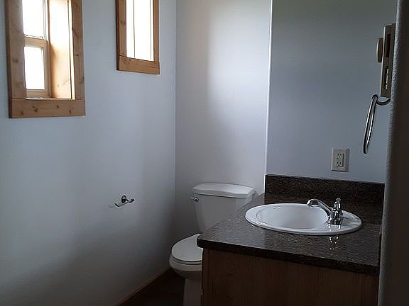 5th image of 129 Meadowlark Ln