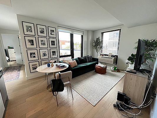 1st image of 635 4th Ave #519