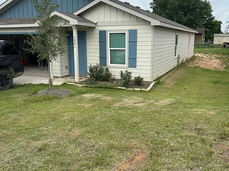 602 Clear Creek Ct — Photo 1