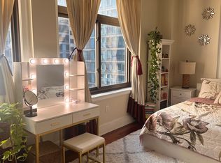 1500 Chestnut St #1, Philadelphia, PA 19102