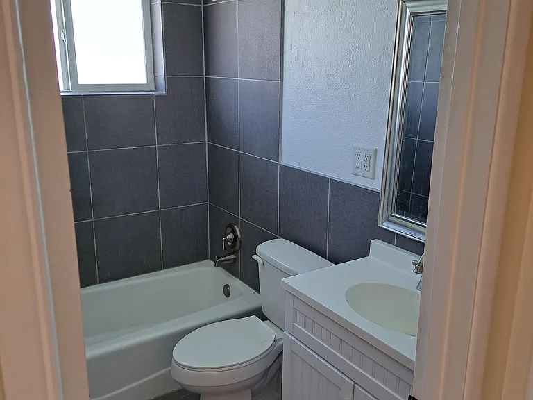 7308 E Latham St — Photo 8