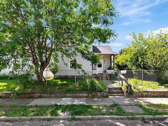 3rd image of 1517 Hammond Ave SW