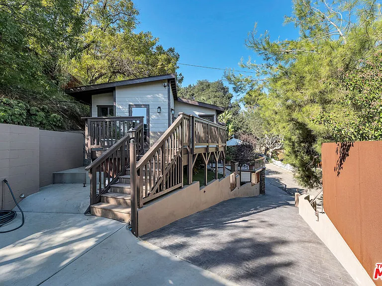 21832 Canon Dr — Photo 14