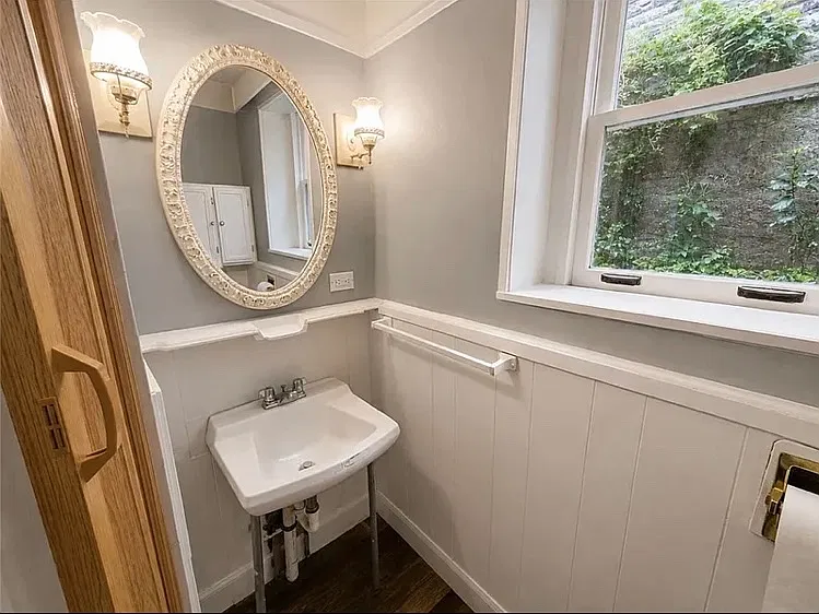 1 bed, 10 sqft, $950 — Photo 2