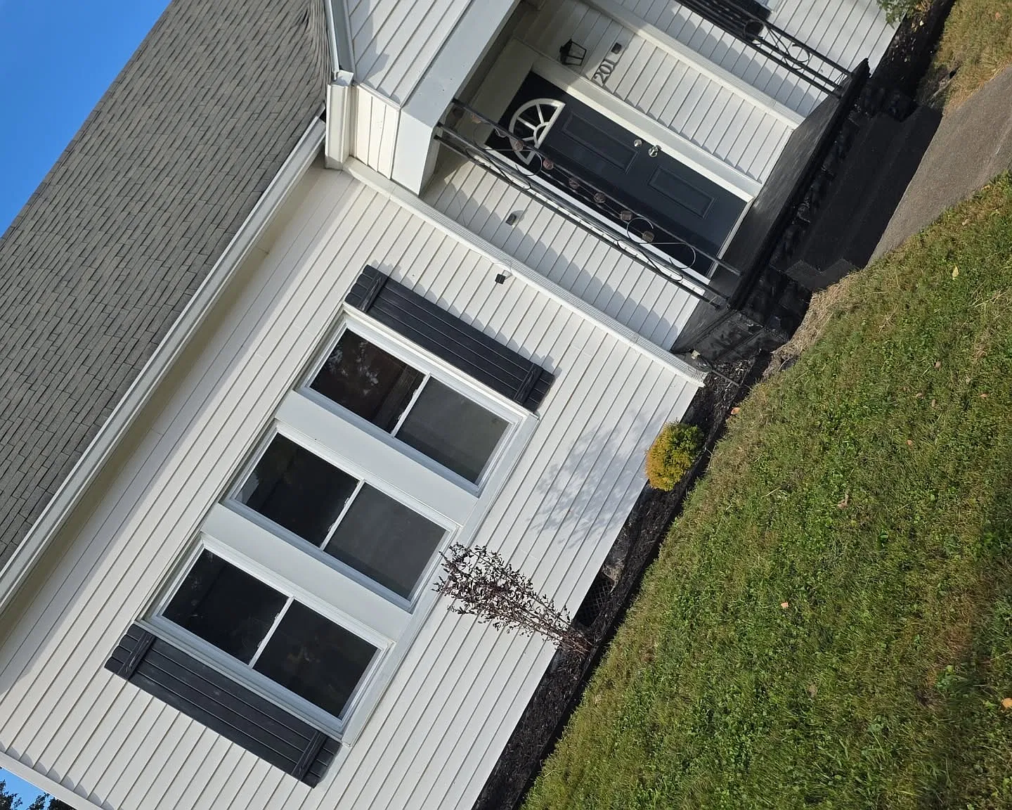 2 bed, 1140 sqft, $1,300 — Photo 3