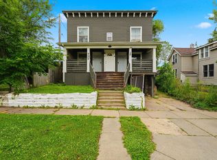 733 Bradley St, Saint Paul, MN 55130
