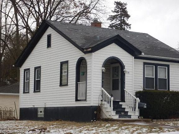 3rd image of 114 E 14th St