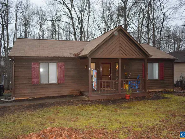 44 Englewood Dr, Palmyra, VA 22963