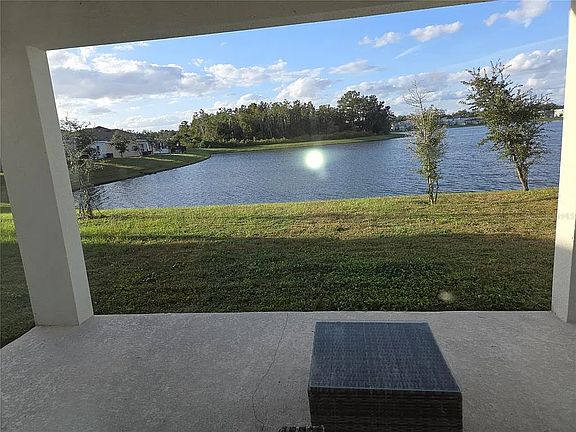 4th image of 1280 Regal King Dr