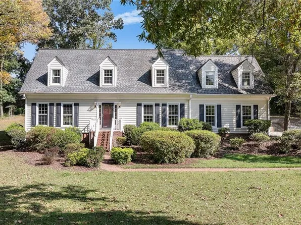 802 Kingston Dr, High Point, NC 27262