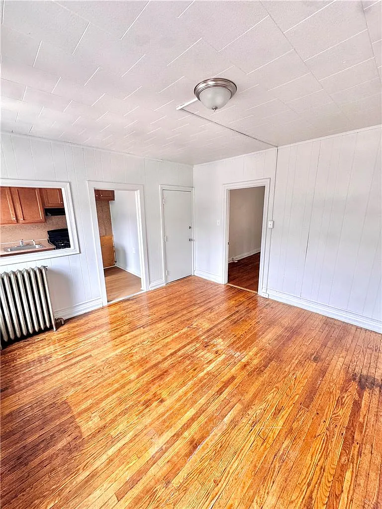 2 bed, 1.0 bath, 900 sqft, $1,275 — Photo 4