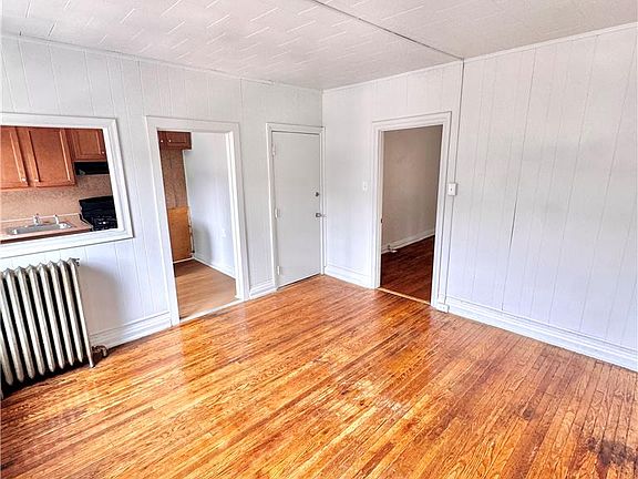 4th image of 607 N 8th St APT 2