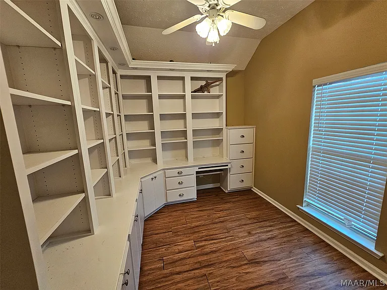 364 Homewood Dr — Photo 12