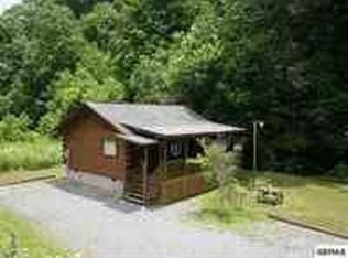 1804 Upper Middle Creek Rd, Sevierville, TN 37876