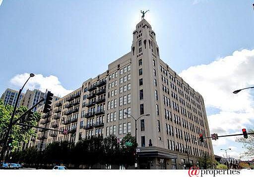 1st image of 758 N Larrabee St APT 717