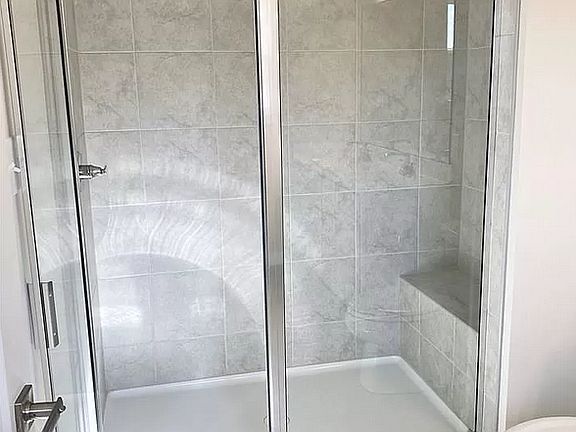 3rd image of 224 Stonehurst Dr #1