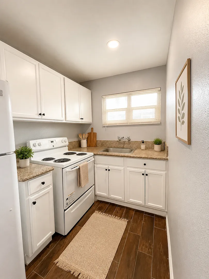 150 N Calaveras St — Photo 1