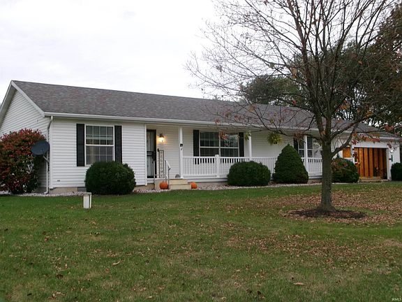 3rd image of 2424 W Pebble Dr