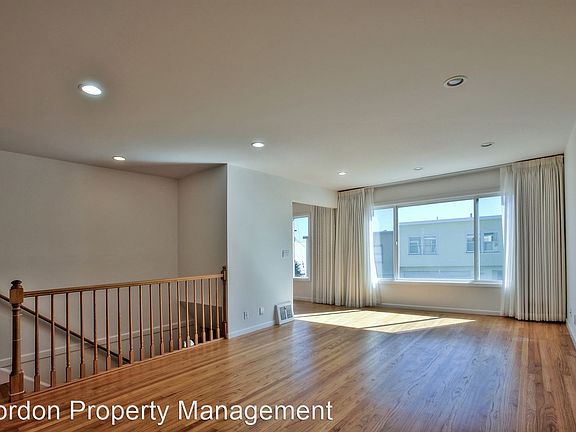 4th image of 108 Molimo Dr