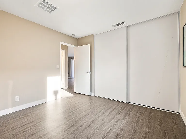 2nd Bedroom Closet