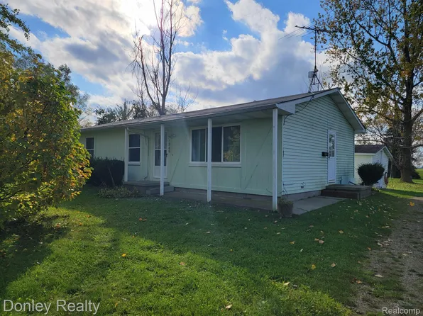 1946 Juhl Rd, Marlette, MI 48453