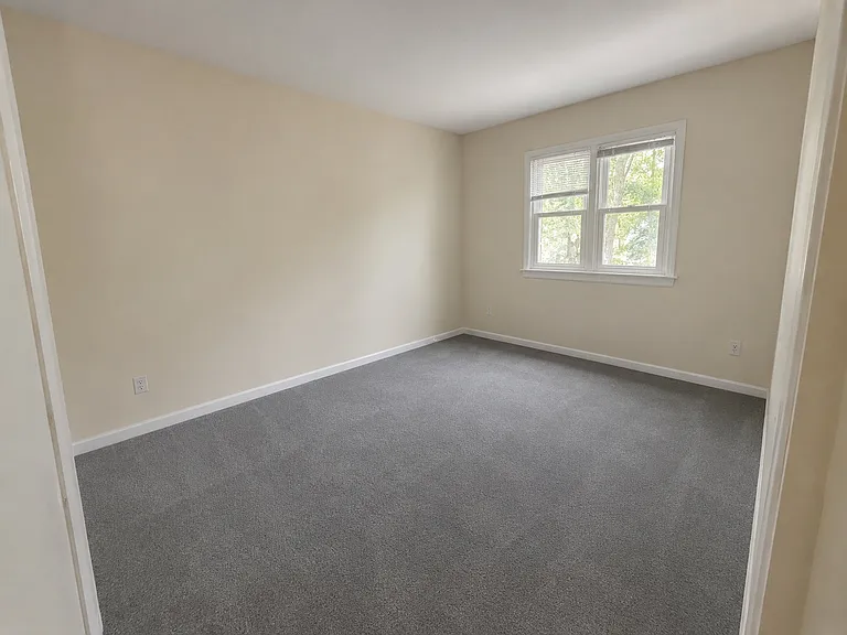 14010 Autumn Woods Rd — Photo 10
