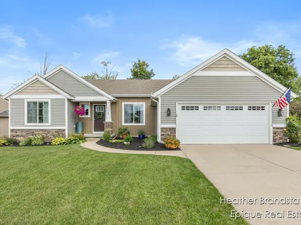 5703 Scotsglen Ct #23, Caledonia, MI 49316