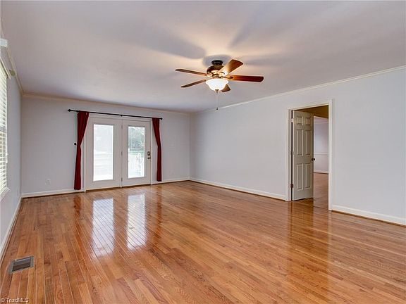 5th image of 125 Bethany Woods Dr