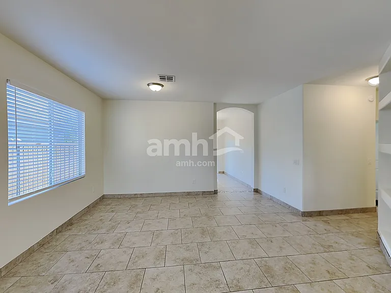 2814 S Vegas — Photo 6