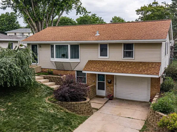 4031 6th St NW, Rochester, MN 55901