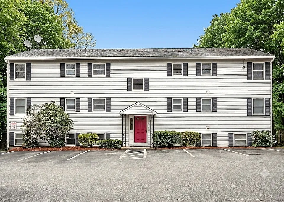 3 Stockholm St #3B
