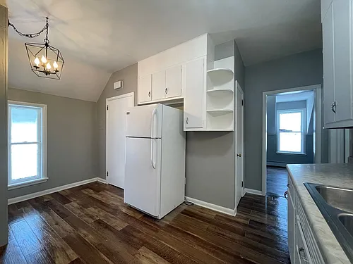 349 6th Ave S Photo 1