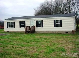 1335 Barry Ln, Gallatin, TN 37066