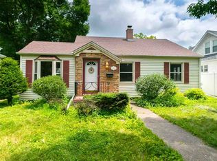 2422 28th St, Moline, IL 61265