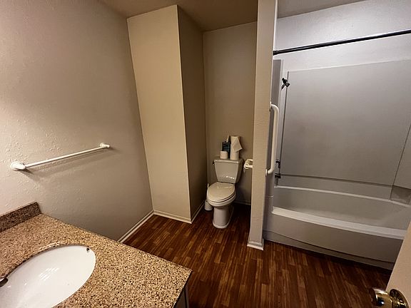 4th image of 2700 N 16th St APT 47