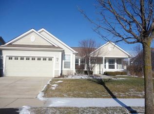 12698 Riverview Ct, Huntley, IL 60142