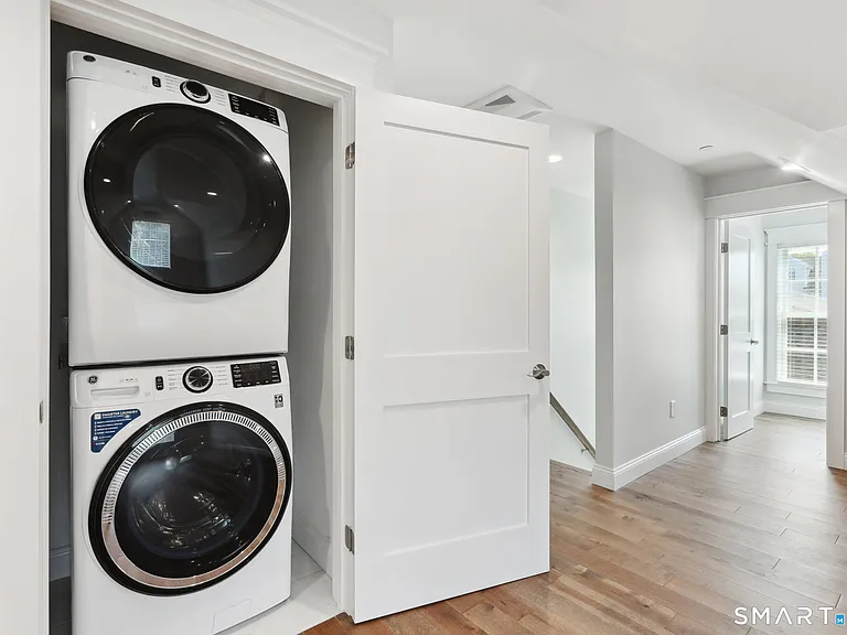 138 Deer Hill Ave #3 — Photo 8