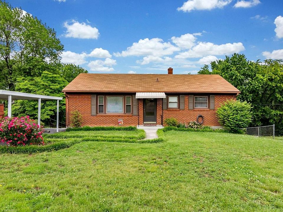 1st image of 223 Lynn Haven Cir