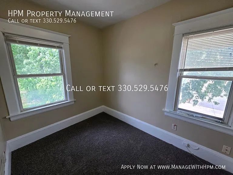 569 E Exchange St — Photo 8