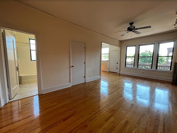 4th image of 1256 W Loyola Ave #3